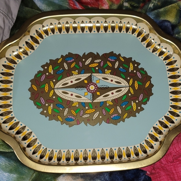 Set of 6 "236 Leaves" Baret Ware Co. Trays - Picture 3 of 7